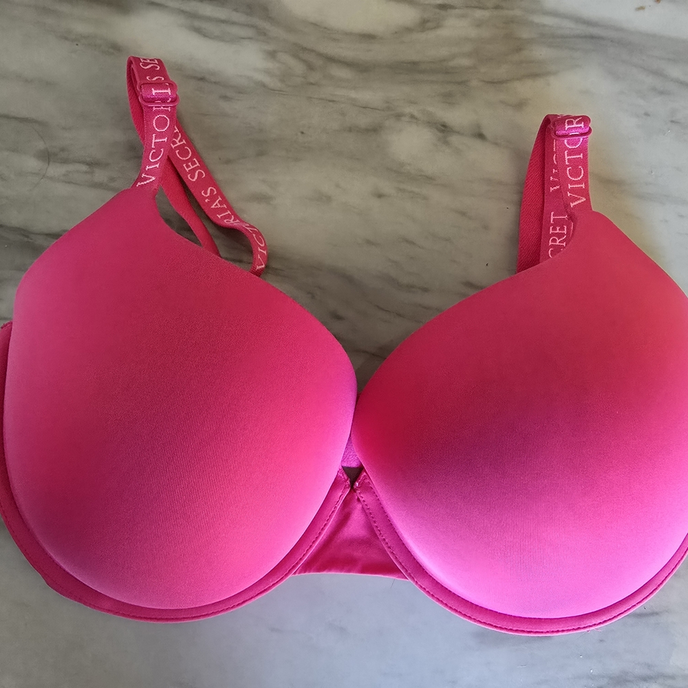 Victoria's Secret Pink Bra 36DDD